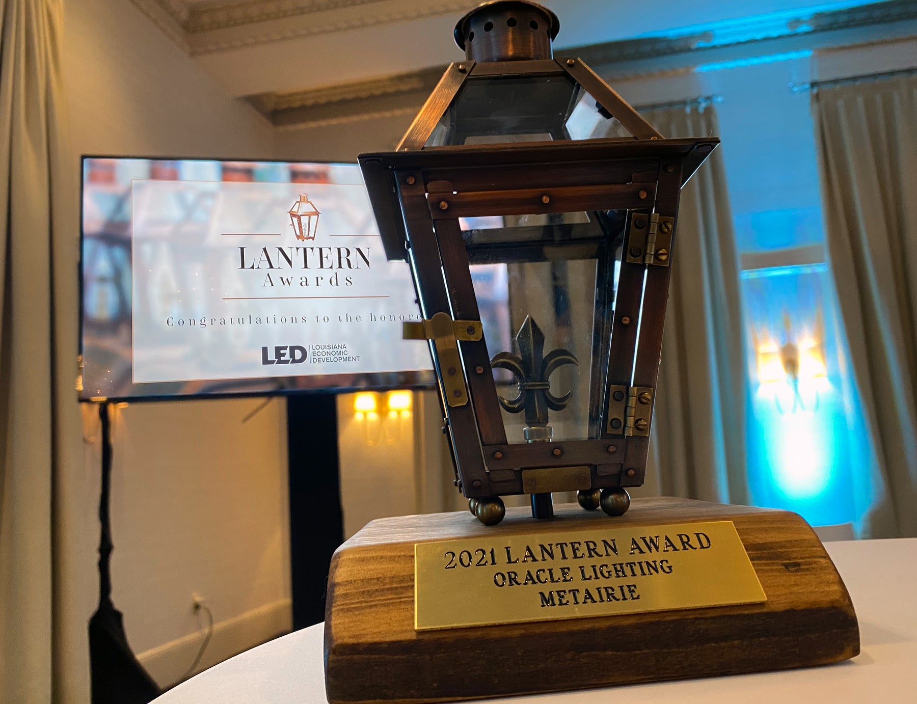 ORACLE Lighting Wins 2021 Louisiana Lantern Award for Manufacturing Excellence