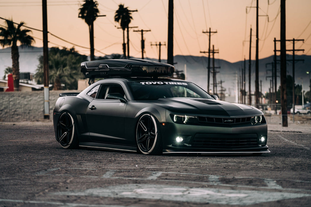 Three quarters view of a Chevrolet Camaro with Concept Side Mirrors installed.