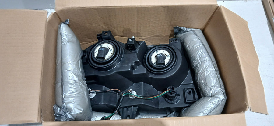 07-09 CH 300 Base HL-L | ORACLE Outlet | GRADE B