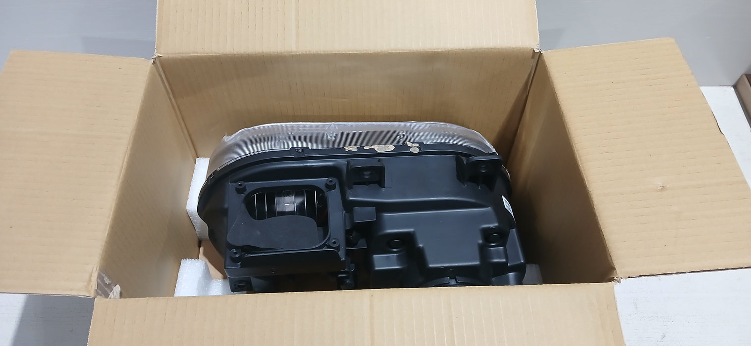 08-13 DG CHALLNGR SRT HL-R | ORACLE Outlet | GRADE B