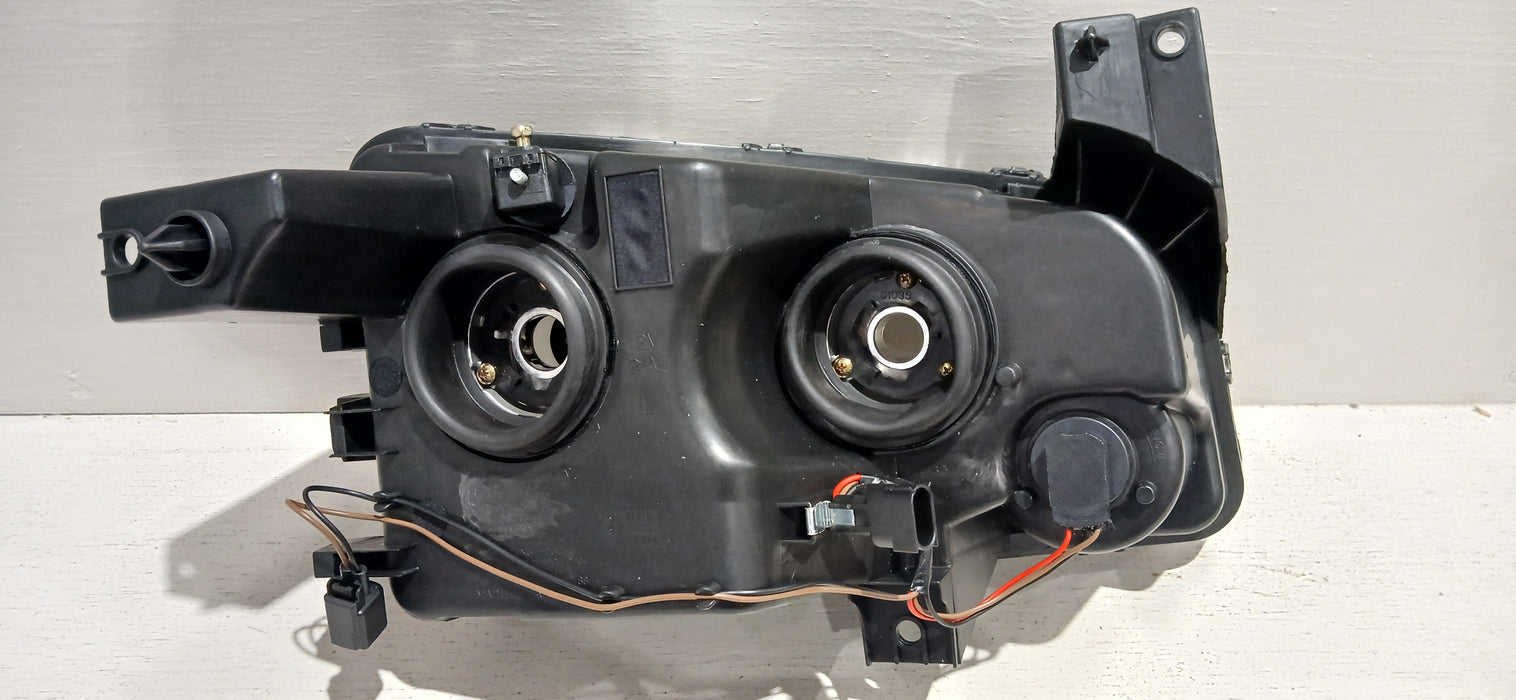 05-10 Dodge Charger Headlight Left (BLACK HOUSING) | ORACLE Outlet | GRADE B