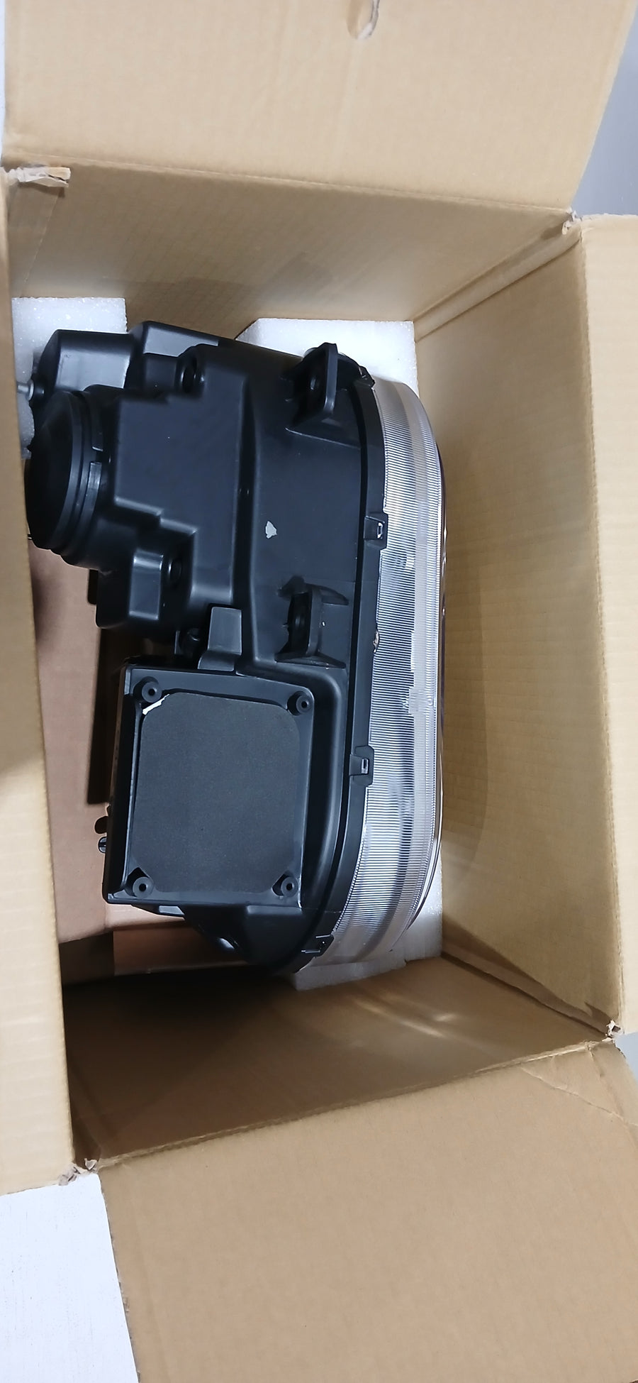 08-13 DG CHALLNGR SRT HL-R | ORACLE Outlet | GRADE B