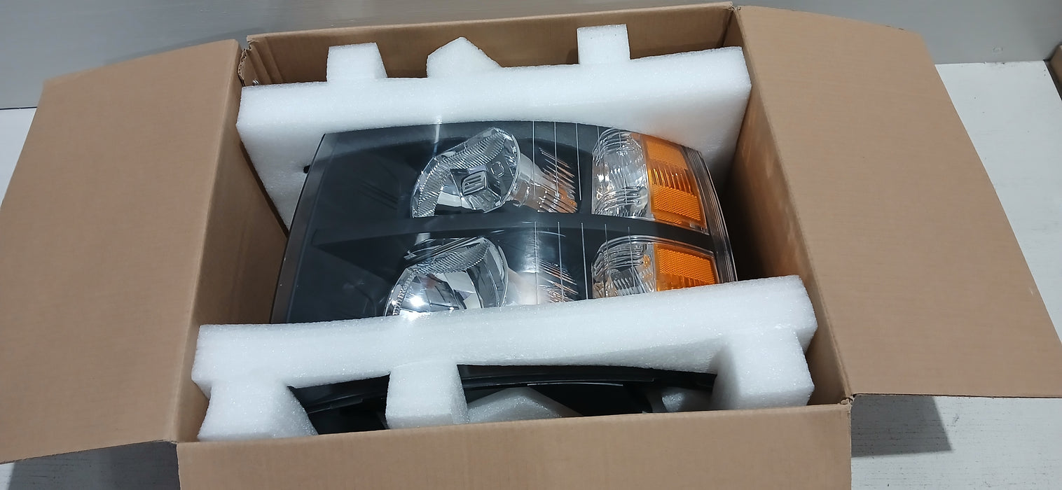 2007-2013 Chevrolet Silverado HL - Black -L | ORACLE Outlet | Grade B