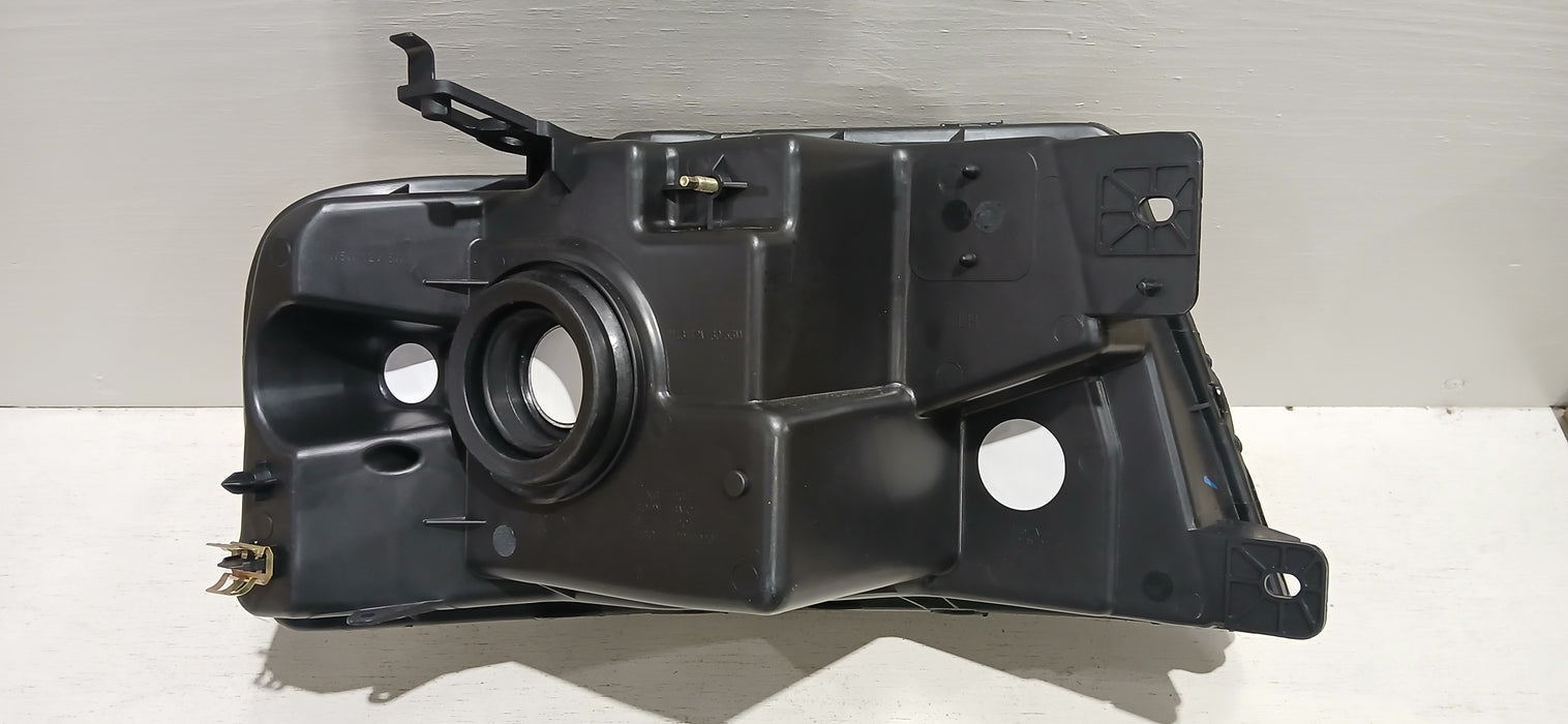 04-08 F-150 HL BLACK HOUSING L | ORACLE Outlet | GRADE B