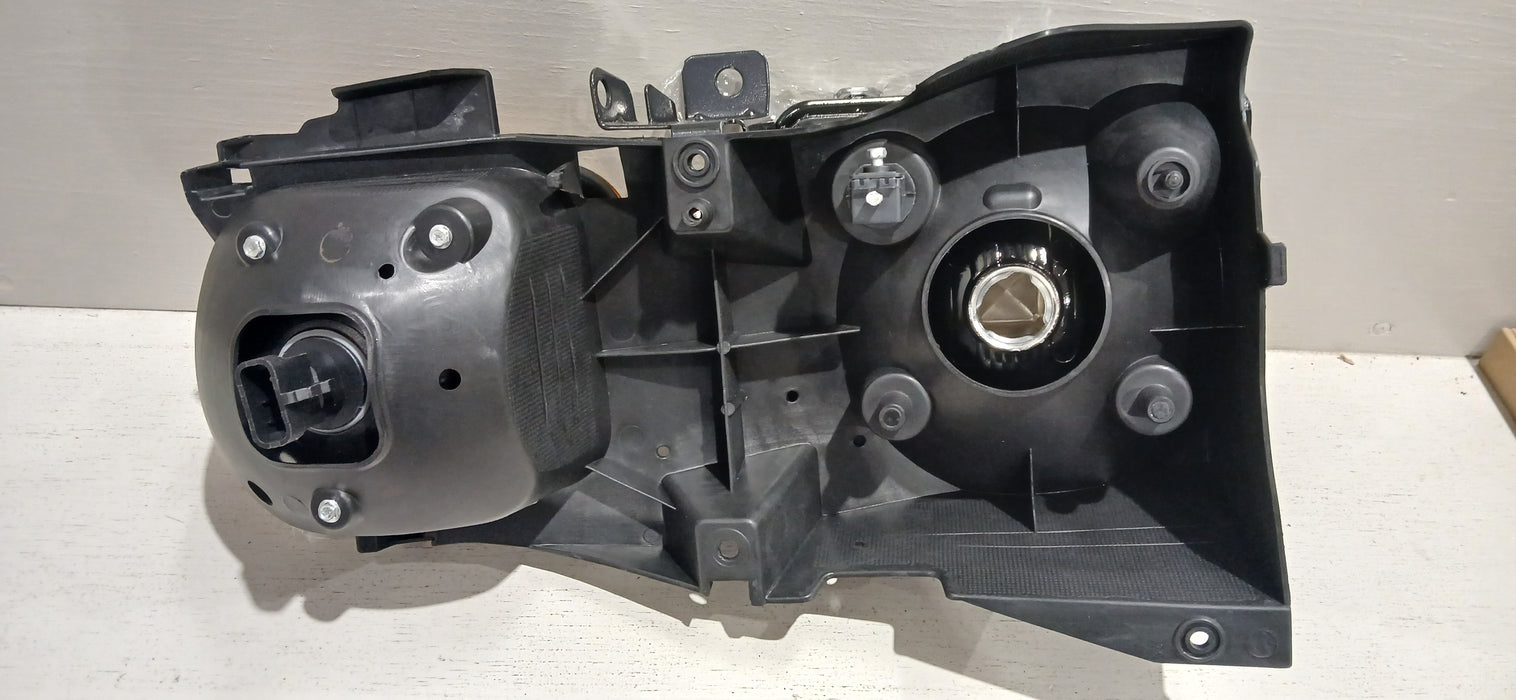 2006-2009 Hummer H3 Headlight - Left | ORACLE Outlet | GRADE B