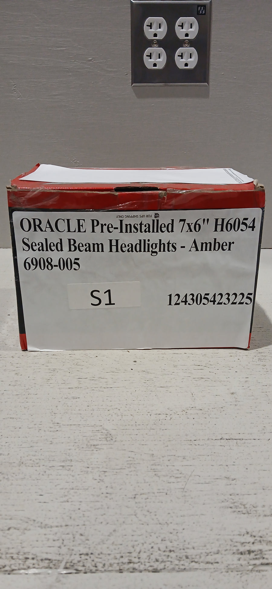 Pre-Installed 7x6" H6054 Sealed Beam Headlights - Amber 6908-005 | ORACLE Outlet | GRADE B
