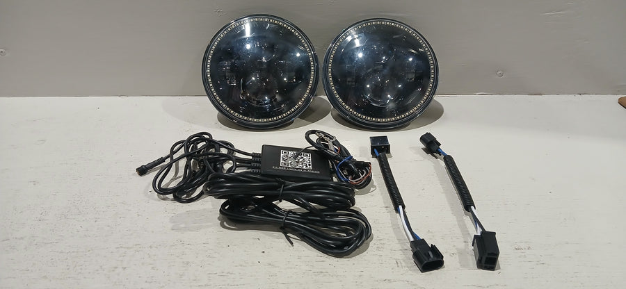7" High Powered LED Headlights - Black Bezel - Dynamic RGB | ORACLE Outlet | GRADE B