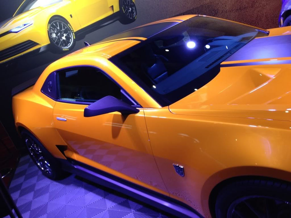 Chevrolet Camaro with Concept Side Mirrors installed.