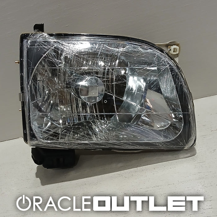 TY TACMA 2WD 01-04 H.L. | ORACLE Outlet | GRADE A