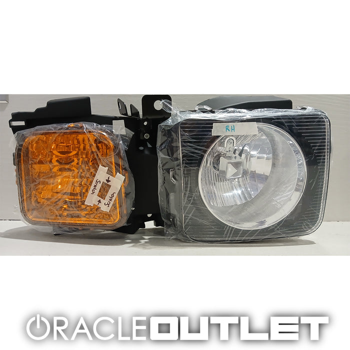 2006-2009 Hummer H3 Headlight - Right | ORACLE Outlet | GRADE B