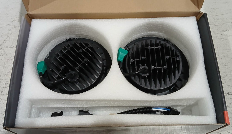 Off-Road 7" High Powered LED Headlights - Chrome Bezel | ORACLE Outlet | GRADE B