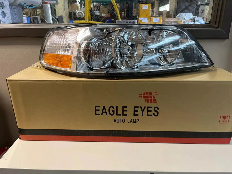 Eagle Eye 2005-2011 Lincoln Town Car Passenger Side Only - FR371-B101R | ORACLE Outlet | GRADE C