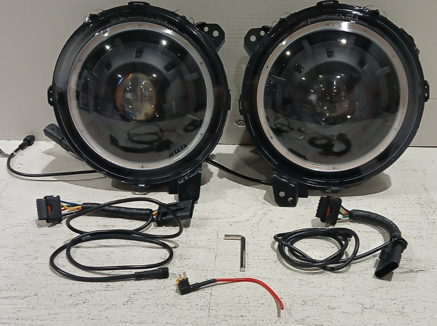Oculus Bi-LED Projector Headlights for Jeep JL/JT- Switchback | ORACLE Outlet | GRADE B