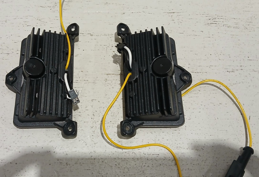 Dual Function Amber/White Reverse LED Module for Jeep Gladiator JT Flush Tail Lights | ORACLE Outlet | GRADE B