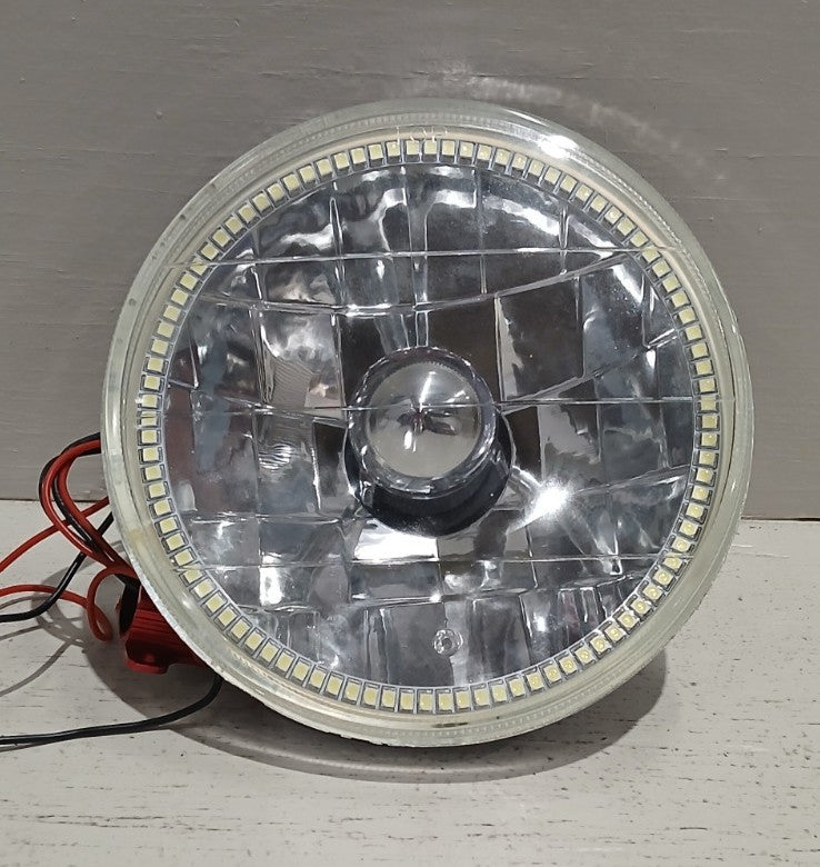 Pre-Installed Lights 5.75" LED Sealed Beam | ORACLE Outlet | GRADE B
