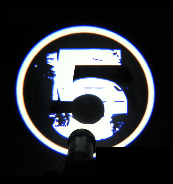 Projection of the number 5.