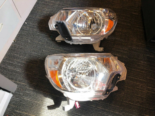 2012-2015 Toyota Tacoma Pre-Assembled Headlights with White LED Halos