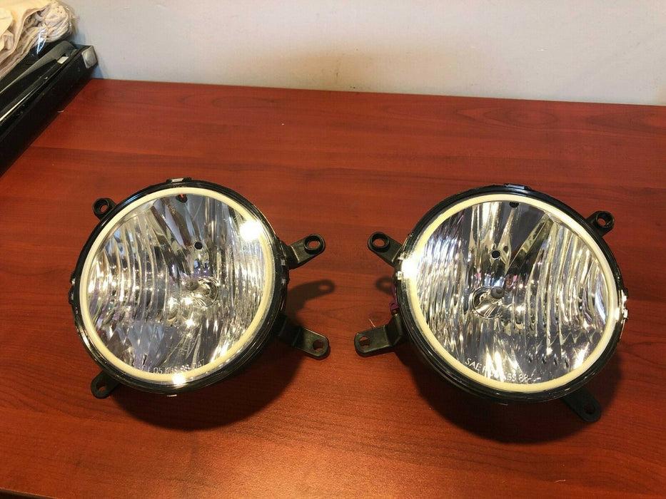 USED ORACLE 2005-2009 FORD MUSTANG GT WHITE PLASMA HALO FOG LIGHTS 7049-051 - CLEARANCE